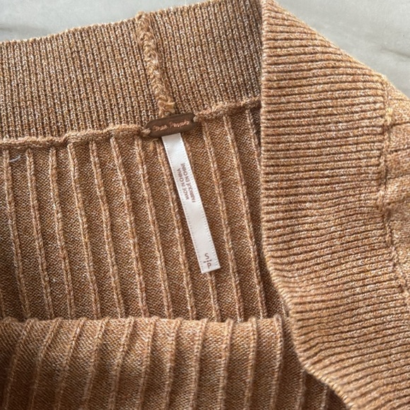 Free People Skyline Rib Midi Skirt Size Small Camel Front Slit - Picture 6 of 7